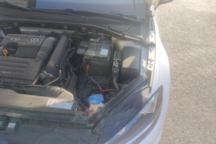 Used Volkswagen Golf 2020 280TSI DSG Luxury Edition Engine Bay Left