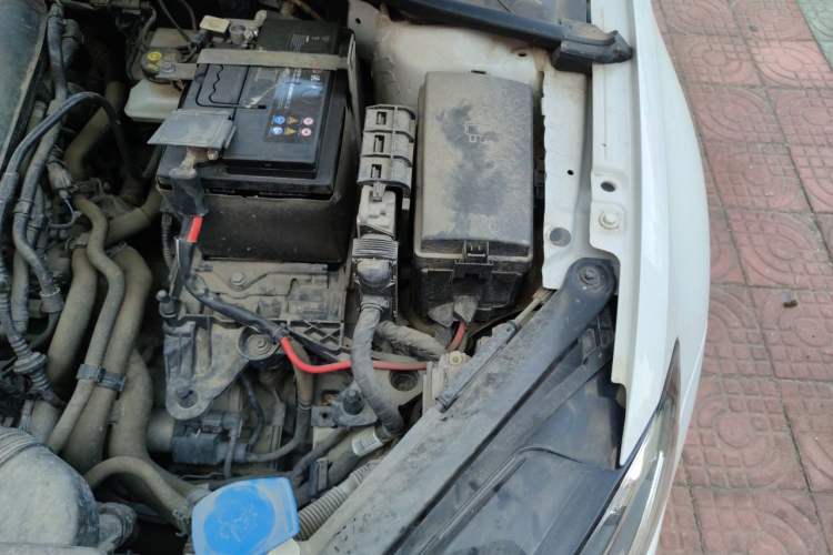Used Volkswagen Golf 2020 Zhiai Edition 280TSI DSG Comfort Model Engine Bay Left