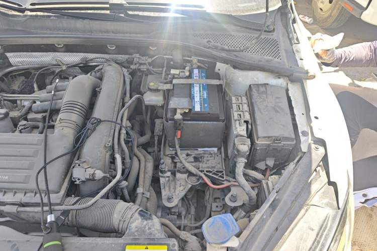 Used Volkswagen Golf 2020 Zhiai Edition 280TSI DSG Comfort Model Engine Bay Left