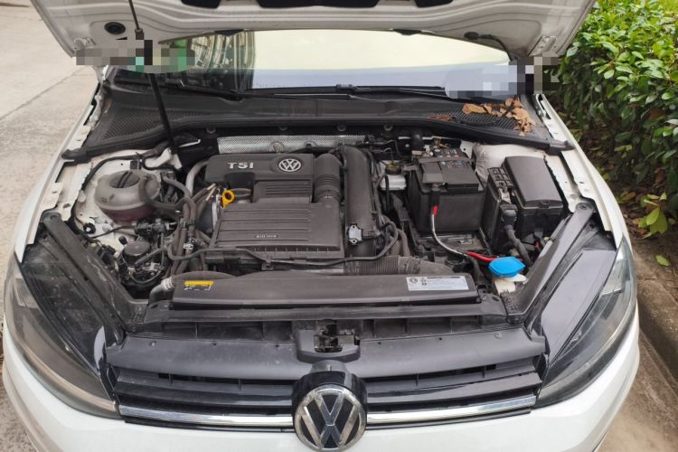 Used Volkswagen Golf 2020 280TSI DSG Luxury Edition Engine Bay