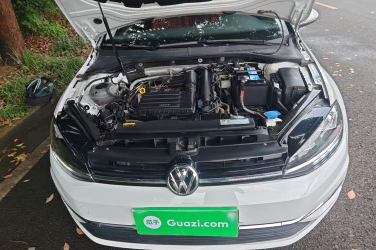 Used Volkswagen Golf 2020 Zhiai Edition 200TSI DSG Comfortable & Ambitious Version Engine Bay