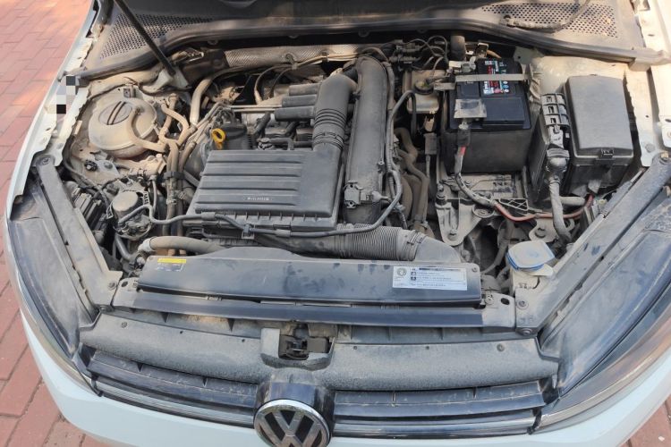 Used Volkswagen Golf 2020 Zhiai Edition 280TSI DSG Comfort Model Engine Bay