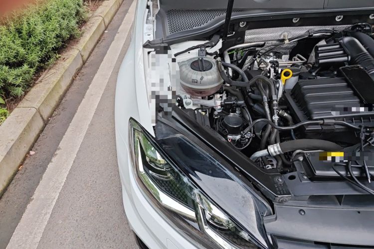 Used Volkswagen Golf 2020 Charming Edition 280TSI DSG R-Line Engine Bay Right