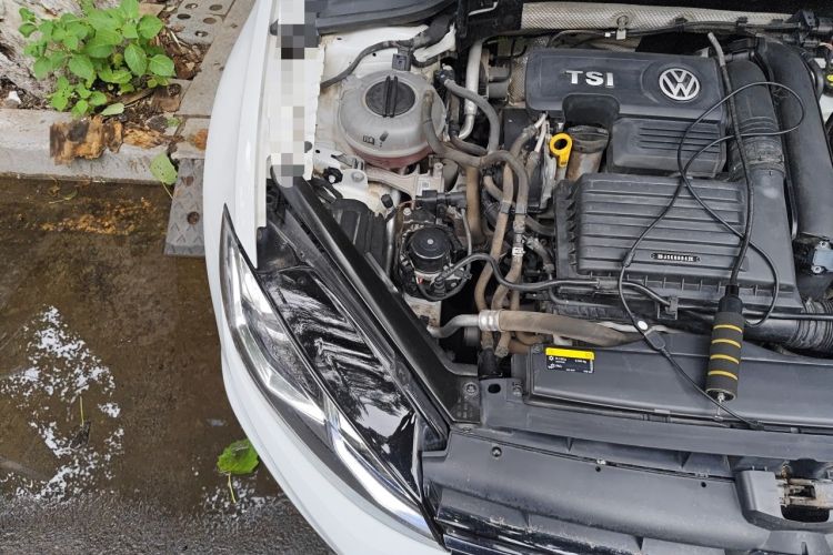 Used Volkswagen Golf 2020 280TSI DSG Comfort Version Engine Bay Right