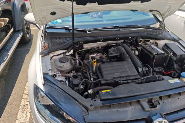 Used Volkswagen Golf 2020 Zhiai Edition 280TSI DSG Comfort Model Engine Bay Right