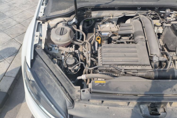 Used Volkswagen Golf 2020 Zhiai Edition 280TSI DSG Comfort Model Engine Bay Right