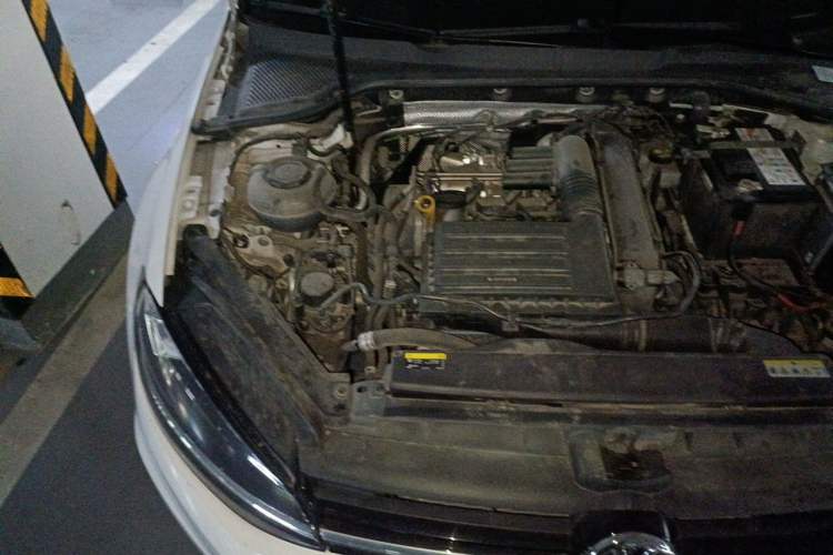 Used Volkswagen Golf 2020 Zhiai Edition 280TSI DSG Comfort Model Engine Bay Right