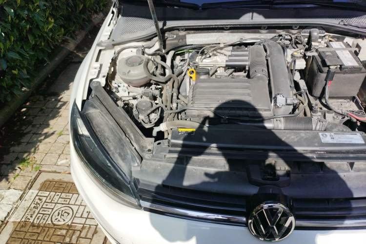 Used Volkswagen Golf 2020 Zhiai Edition 280TSI DSG Luxury Model Engine Bay Right