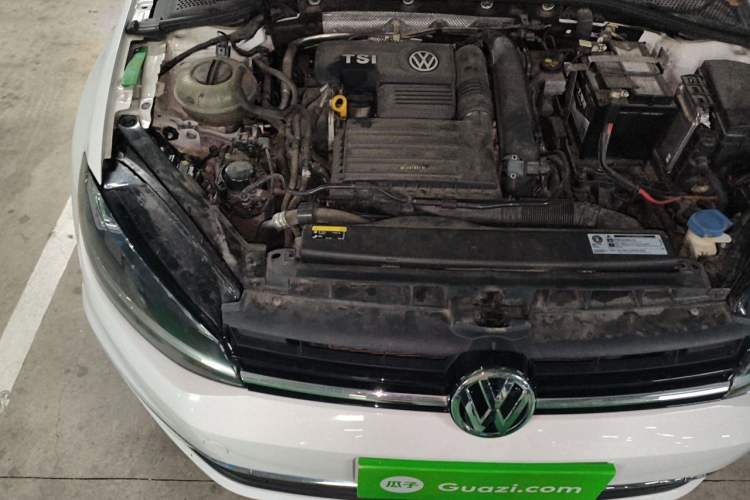 Used Volkswagen Golf 2020 200TSI DSG Comfortable and Ambitious Edition Engine Bay Right