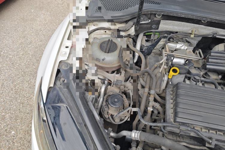 Used Volkswagen Golf 2020 Zhiai Edition 280TSI DSG Comfort Model Engine Bay Right