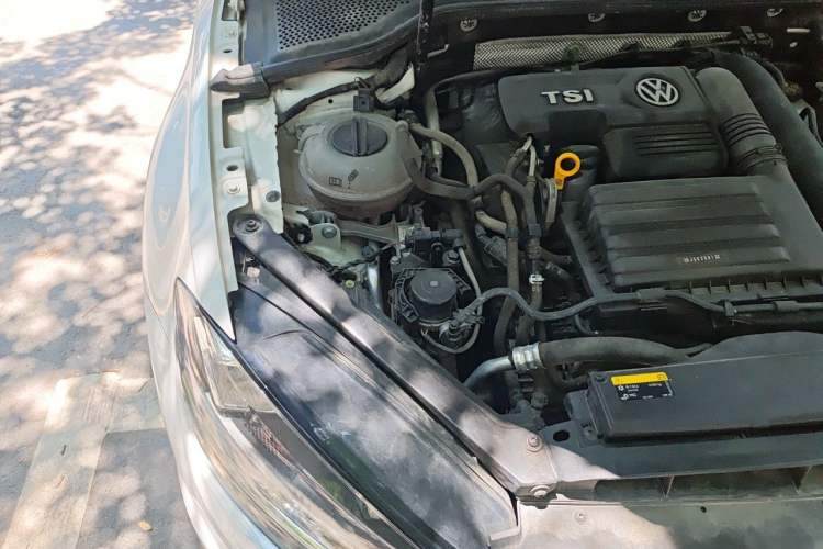 Used Volkswagen Golf 2020 280TSI DSG Comfort Version Engine Bay Right