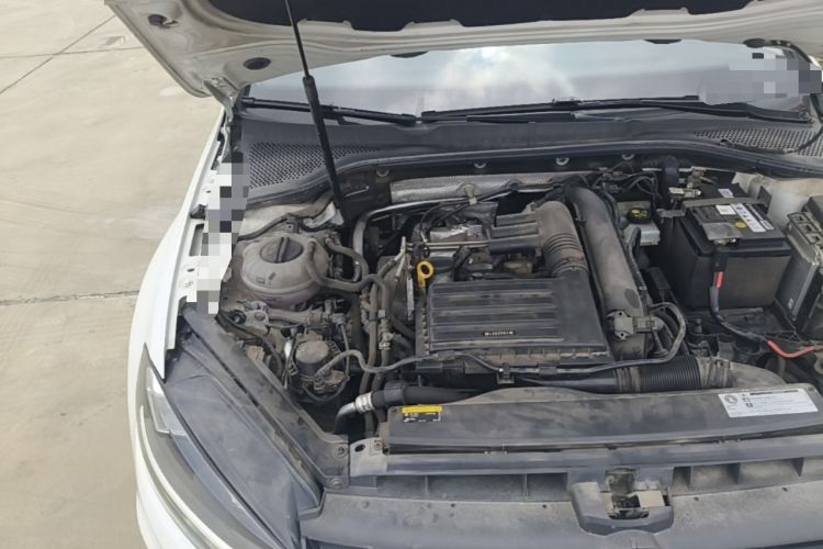 Used Volkswagen Golf 2020 Zhiai Edition 200TSI DSG Comfortable & Ambitious Version Engine Bay Right