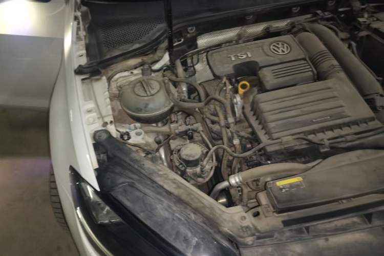 Used Volkswagen Golf 2020 280TSI DSG Comfort Version Engine Bay Right