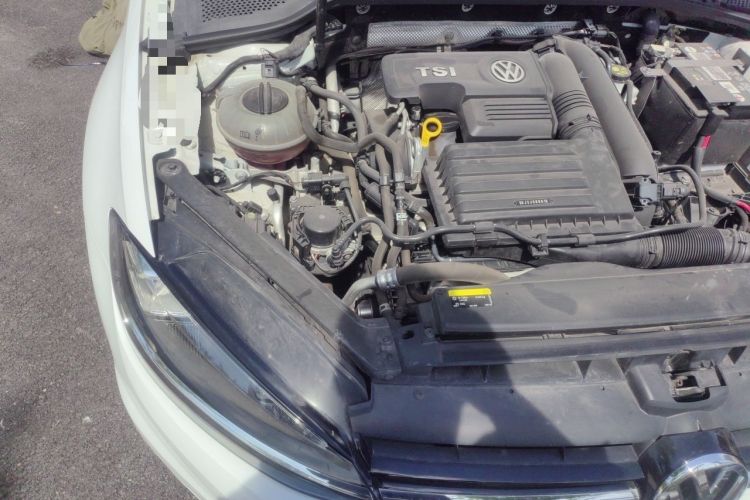 Used Volkswagen Golf 2020 280TSI DSG Comfort Version Engine Bay Right