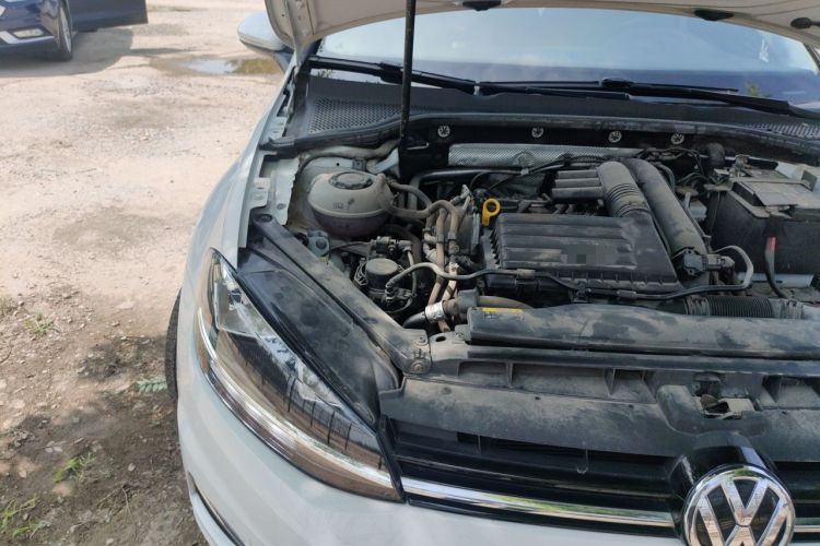 Used Volkswagen Golf 2020 Zhiai Edition 200TSI DSG Comfortable & Ambitious Version Engine Bay Right