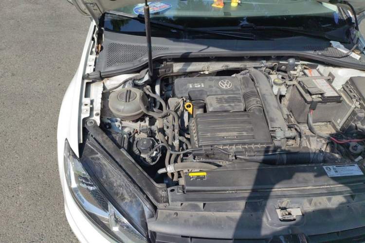 Used Volkswagen Golf 2020 280TSI DSG Comfort Version Engine Bay Right