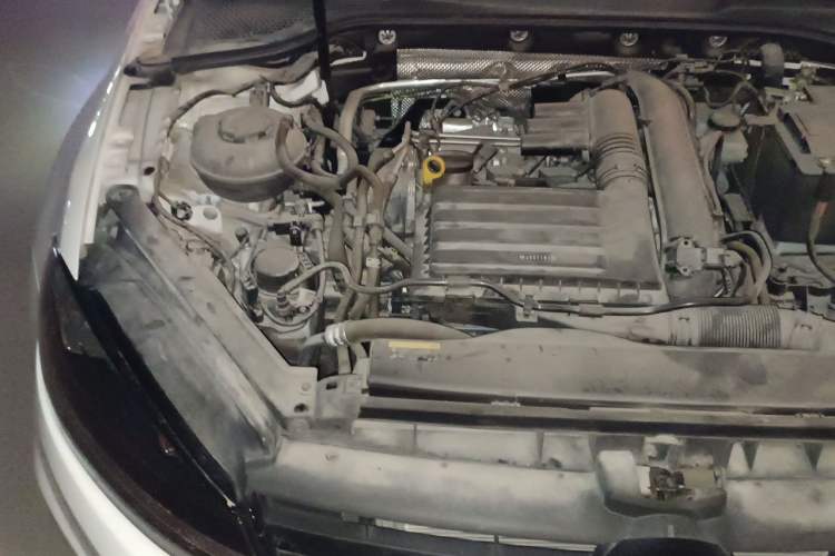 Used Volkswagen Golf 2020 Zhiai Edition 280TSI DSG Comfort Model Engine Bay Right