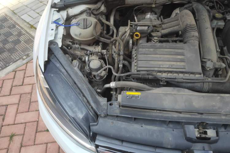 Used Volkswagen Golf 2020 Zhiai Edition 280TSI DSG Luxury Model Engine Bay Right