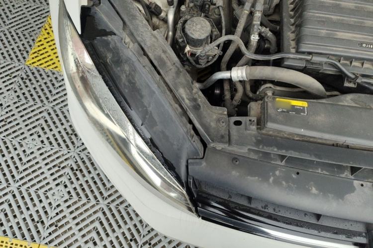 Used Volkswagen Golf 2020 Zhiai Edition 280TSI DSG Comfort Model Engine Bay Right