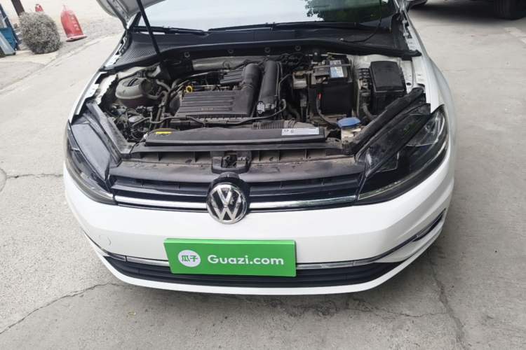 Used Volkswagen Golf 2020 Zhiai Edition 280TSI DSG Comfort Model Engine Bay