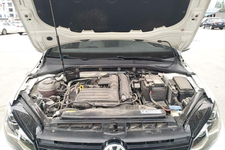 Used Volkswagen Golf 2020 Charming Edition 280TSI DSG R-Line Engine Bay