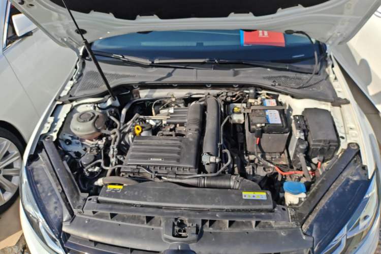 Used Volkswagen Golf 2020 Zhiai Edition 280TSI DSG Comfort Model Engine Bay