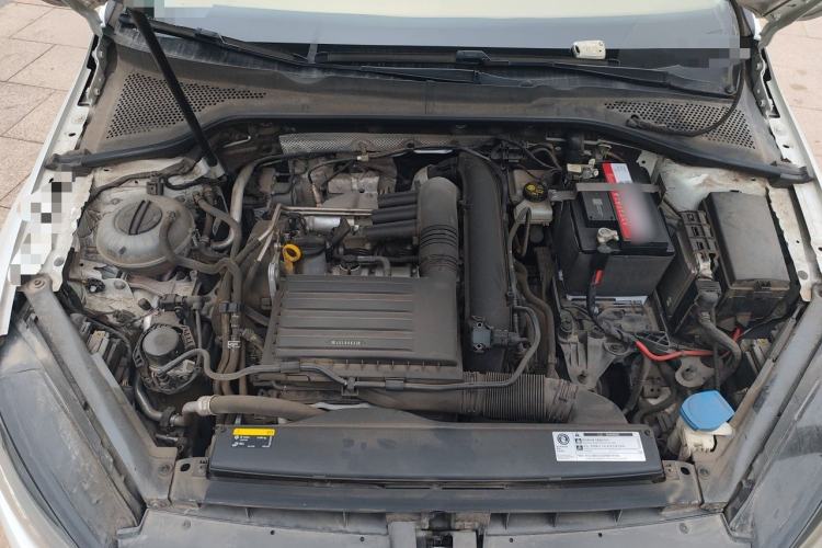Used Volkswagen Golf 2020 Zhiai Edition 280TSI DSG Luxury Model Engine Bay