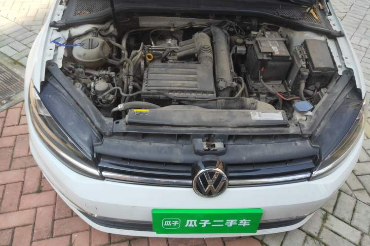 Used Volkswagen Golf 2020 Zhiai Edition 280TSI DSG Luxury Model Engine Bay