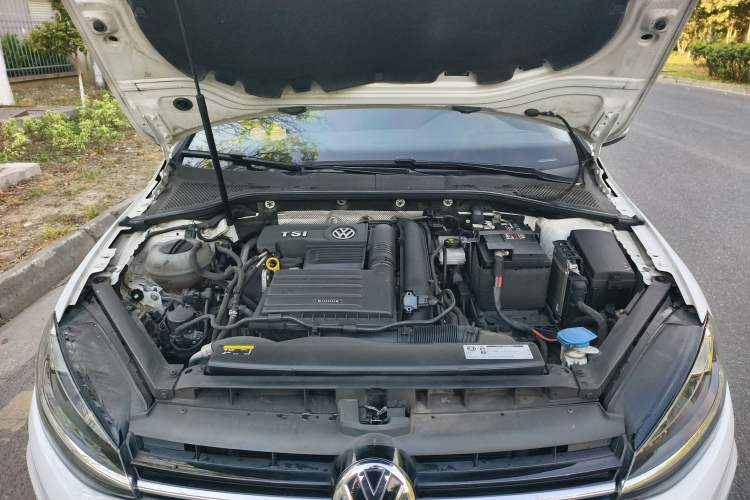 Used Volkswagen Golf 2020 280TSI DSG Comfort Version Engine Bay