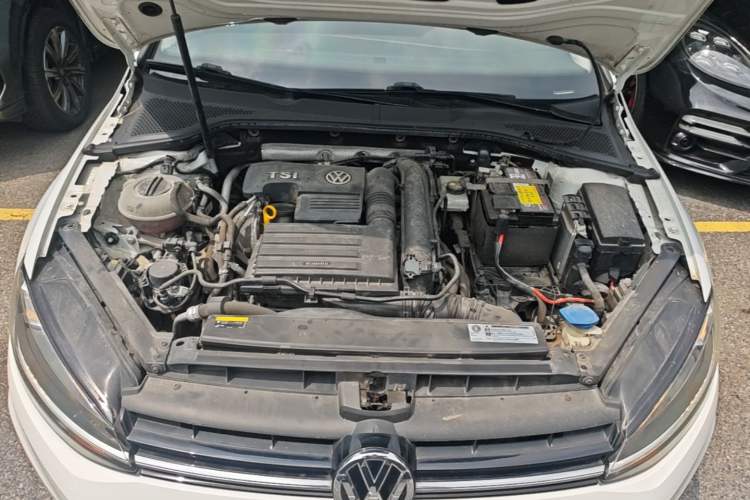 Used Volkswagen Golf 2020 200TSI DSG Comfortable and Ambitious Edition Engine Bay