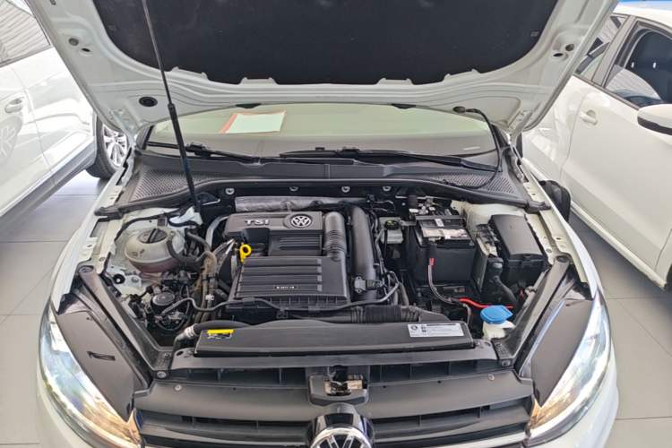 Used Volkswagen Golf 2020 280TSI DSG Comfort Version Engine Bay