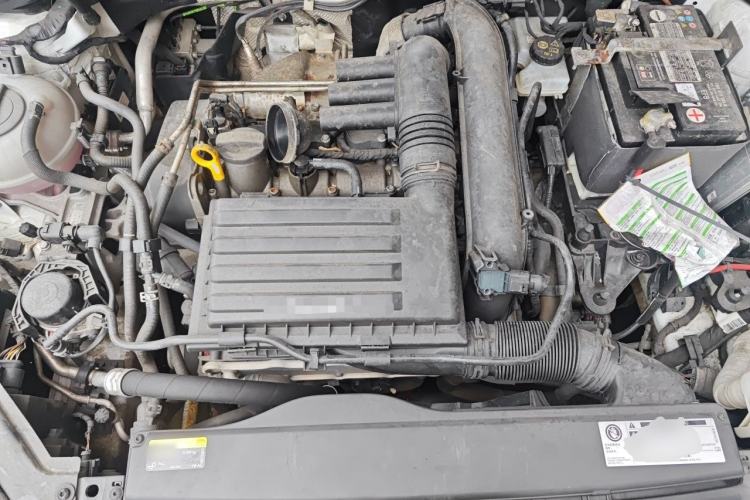 Used Volkswagen Golf 2020 Zhiai Edition 280TSI DSG Comfort Model Engine Bay