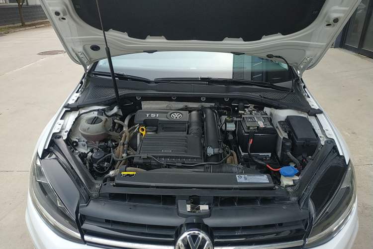 Used Volkswagen Golf 2020 200TSI DSG Comfortable and Ambitious Edition Engine Bay