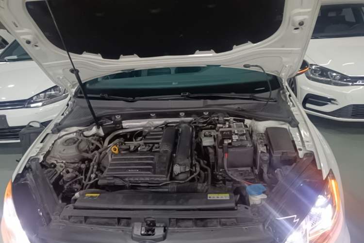 Used Volkswagen Golf 2020 Charming Edition 280TSI DSG R-Line Engine Bay