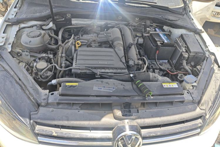 Used Volkswagen Golf 2020 Zhiai Edition 280TSI DSG Comfort Model Engine Bay