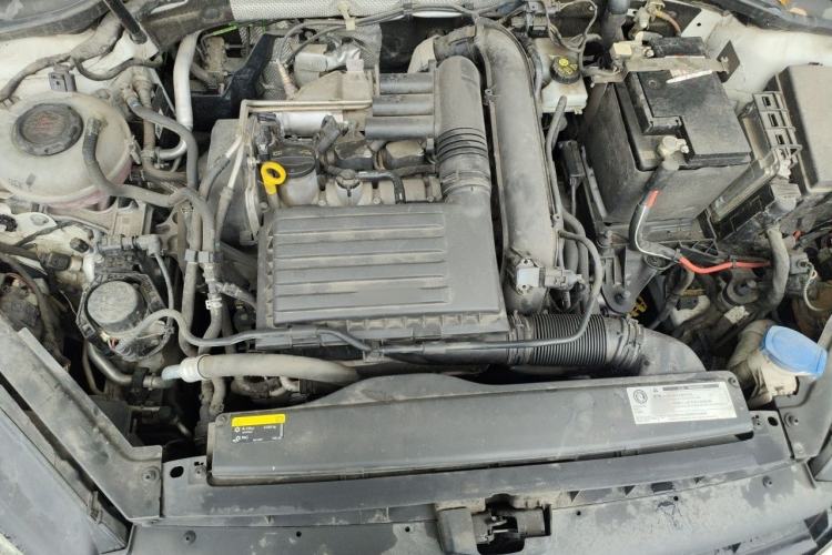 Used Volkswagen Golf 2020 Zhiai Edition 280TSI DSG Comfort Model Engine Bay