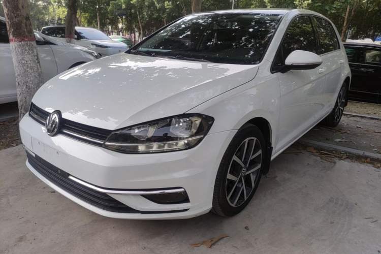 Used Volkswagen Golf 2020 Zhiai Edition 200TSI DSG Comfortable & Ambitious Version Guazi used car, China used car export, Used car for sale, Used cars, Cheapest cars for sale