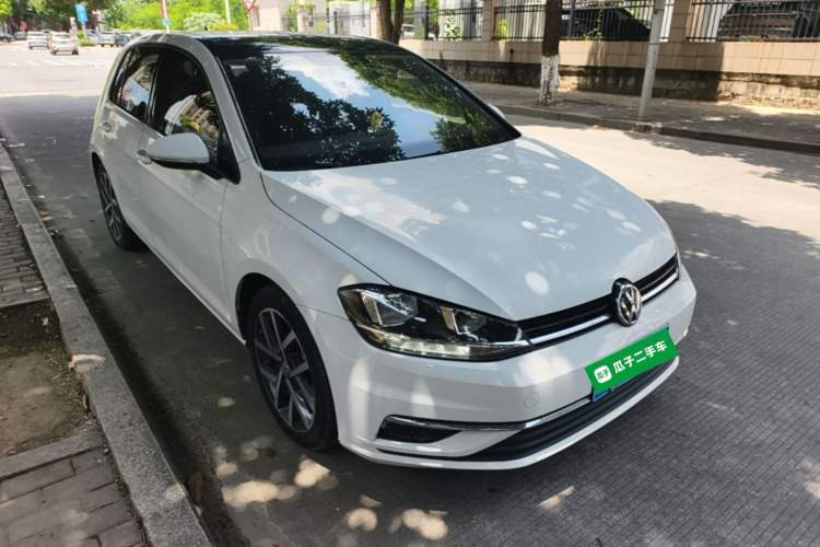 Used Volkswagen Golf 2020 Zhiai Edition 280TSI DSG Luxury Model Exterior 1