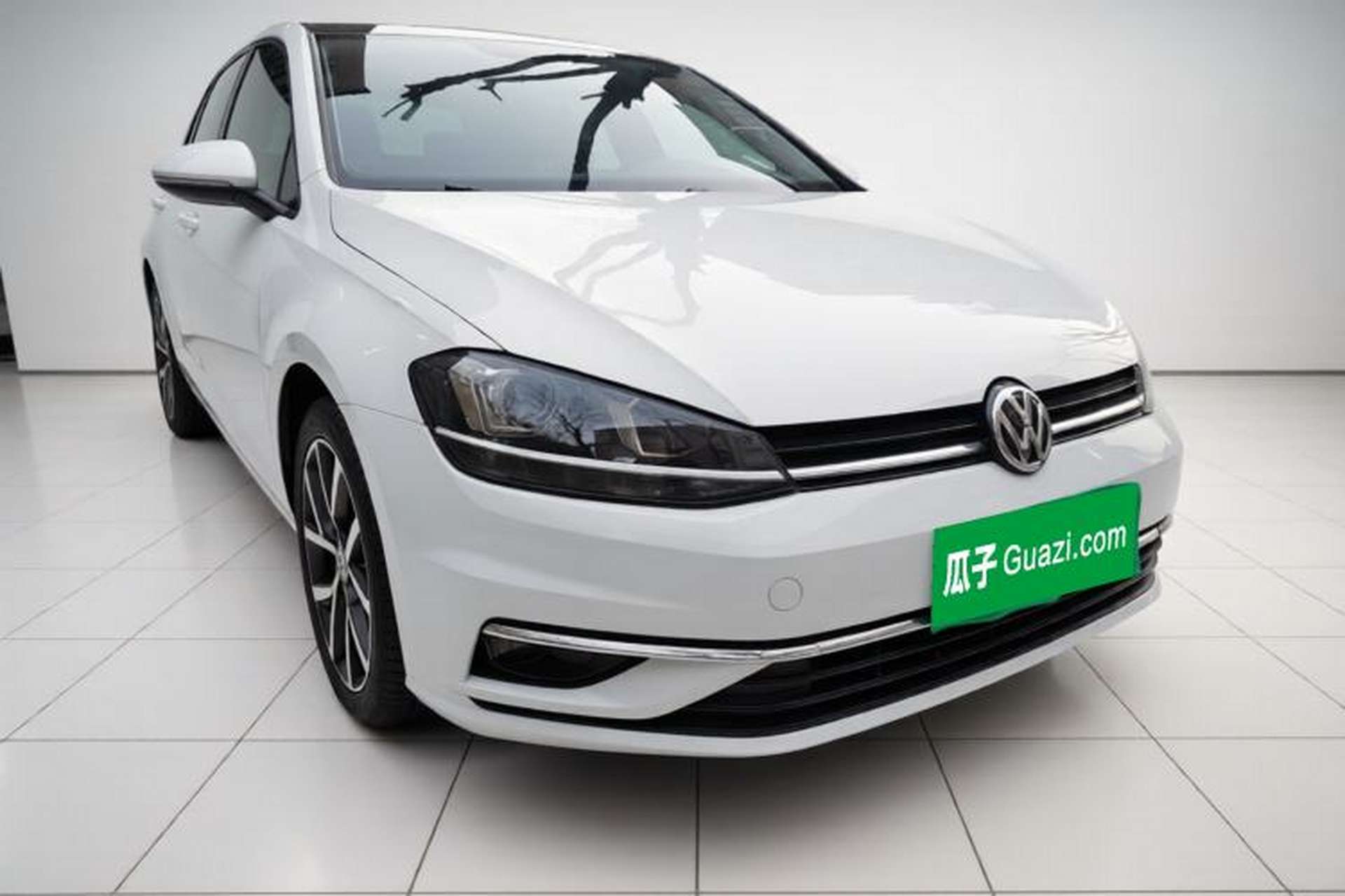 Used Volkswagen Golf 2020 Zhiai Edition 280TSI DSG Luxury Model Exterior 1