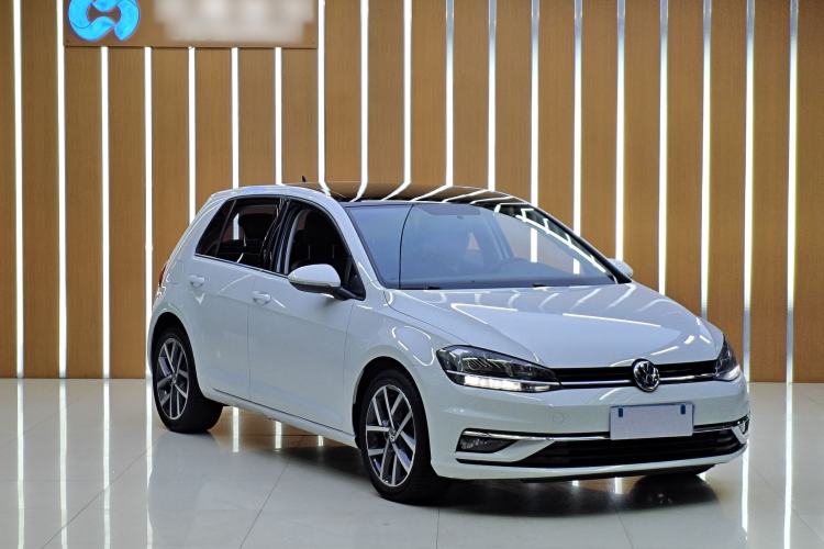 Used Volkswagen Golf 2020 200TSI DSG Comfortable and Ambitious Edition Exterior 1
