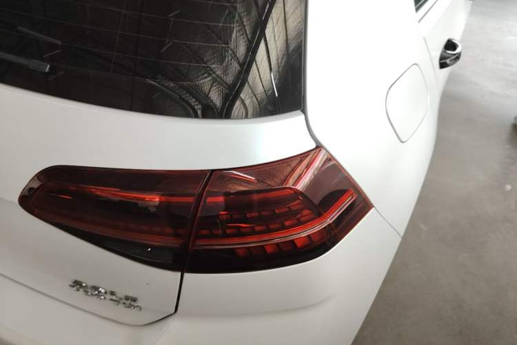 Used Volkswagen Golf 2020 Zhiai Edition 280TSI DSG Luxury Model Exterior 1