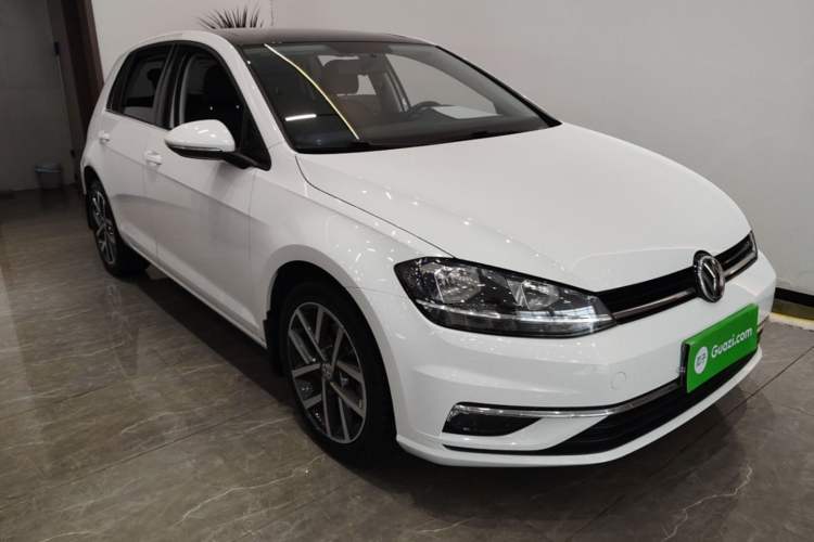 Used Volkswagen Golf 2020 200TSI DSG Comfortable and Ambitious Edition Exterior 1