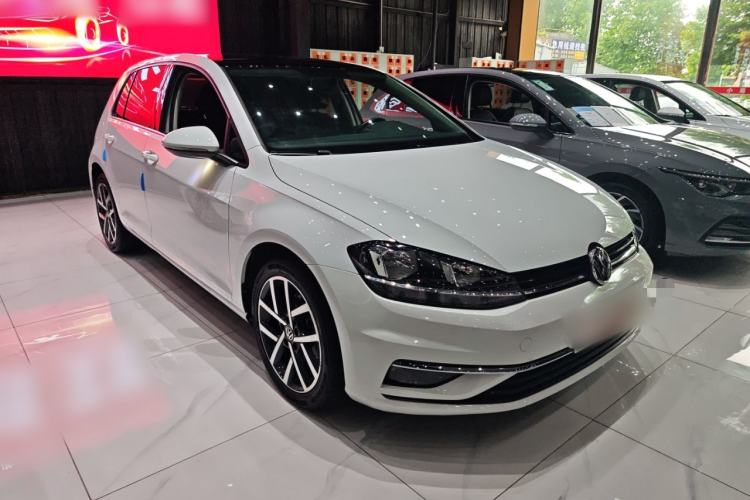 Used Volkswagen Golf 2020 Zhiai Edition 200TSI DSG Comfortable & Ambitious Version Exterior 2