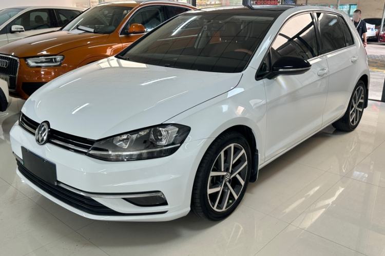 Used Volkswagen Golf 2020 200TSI DSG Comfortable and Ambitious Edition Exterior 2