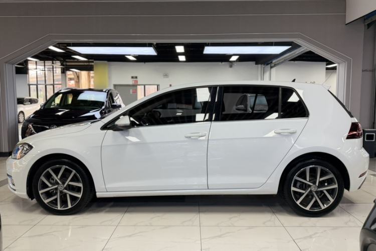 Used Volkswagen Golf 2020 280TSI DSG Luxury Edition Exterior 2