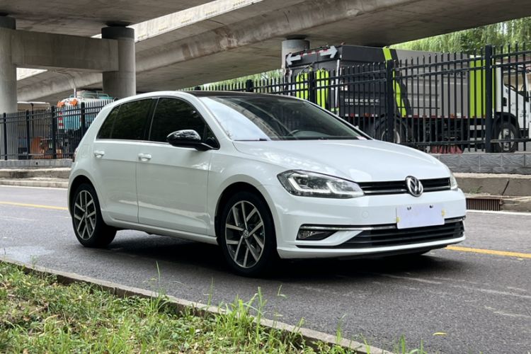 Used Volkswagen Golf 2020 280TSI DSG Luxury Edition Exterior 2