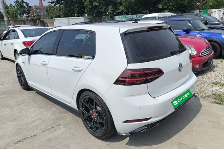 Used Volkswagen Golf 2020 Charming Edition 280TSI DSG R-Line Exterior 2