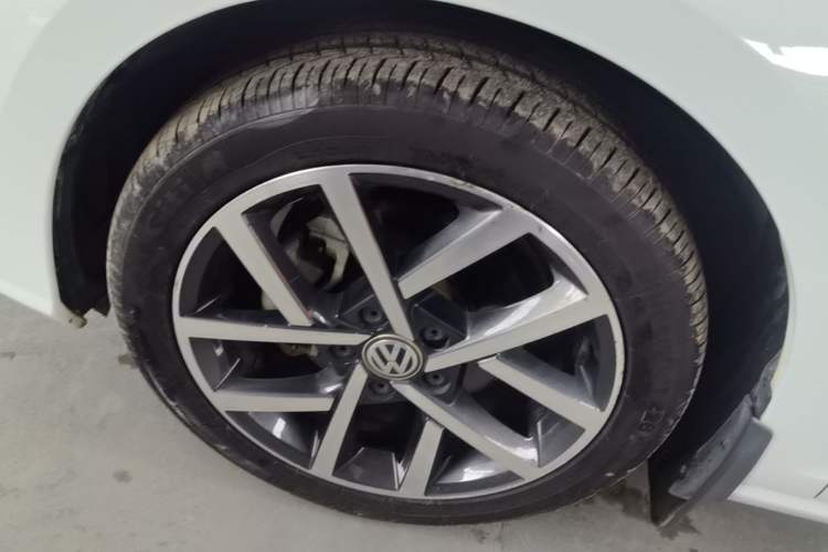 Used Volkswagen Golf 2020 Zhiai Edition 280TSI DSG Comfort Model Exterior 2