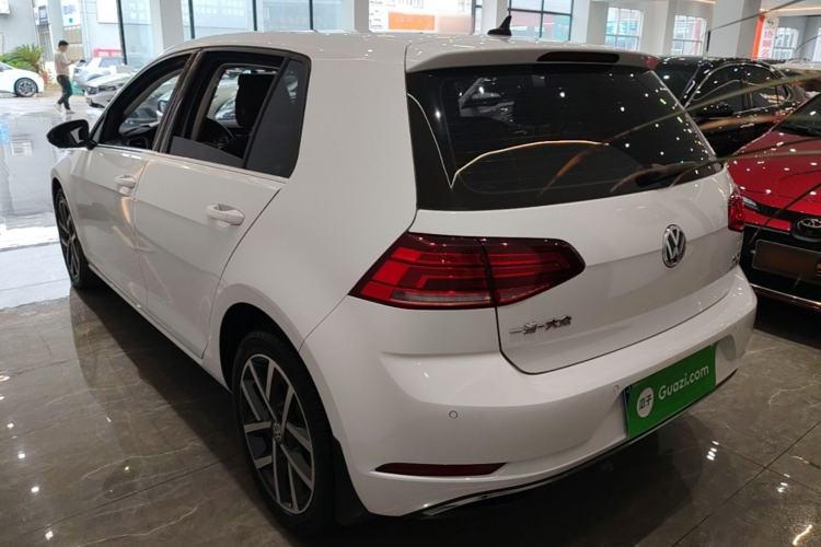 Used Volkswagen Golf 2020 200TSI DSG Comfortable and Ambitious Edition Exterior 2