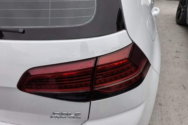 Used Volkswagen Golf 2020 Zhiai Edition 280TSI DSG Comfort Model Exterior 3